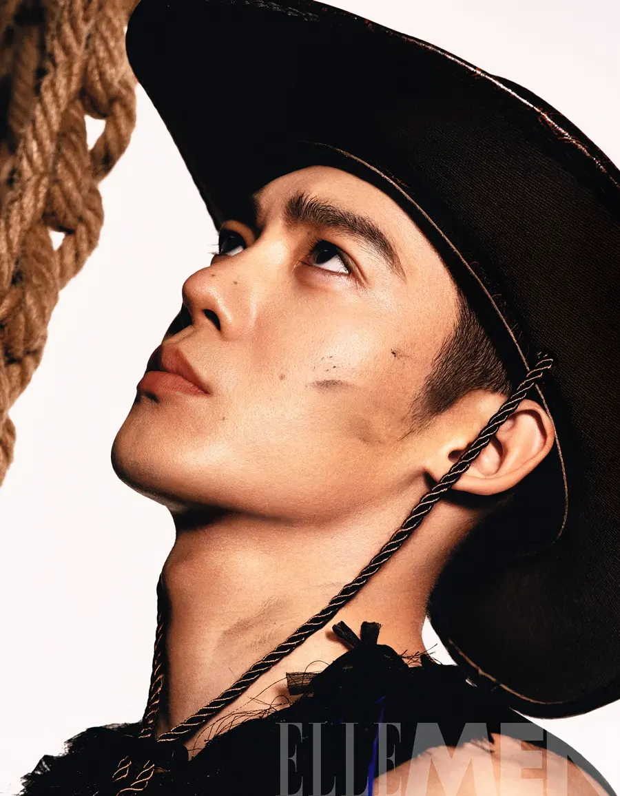 Yoshi @ ELLEMEN China April 2024