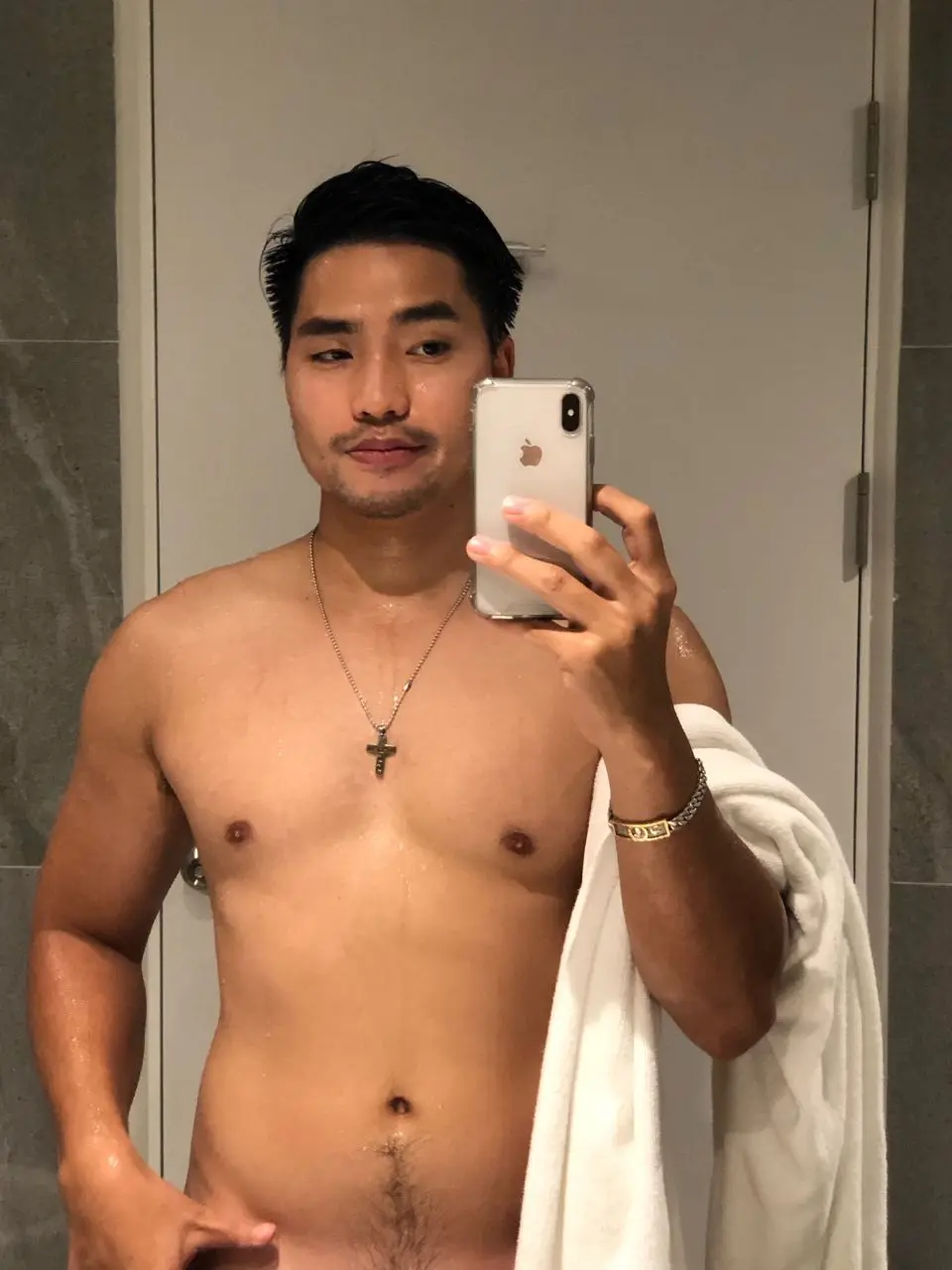 หล่อบ้าน ๆ.หมี ๆ.