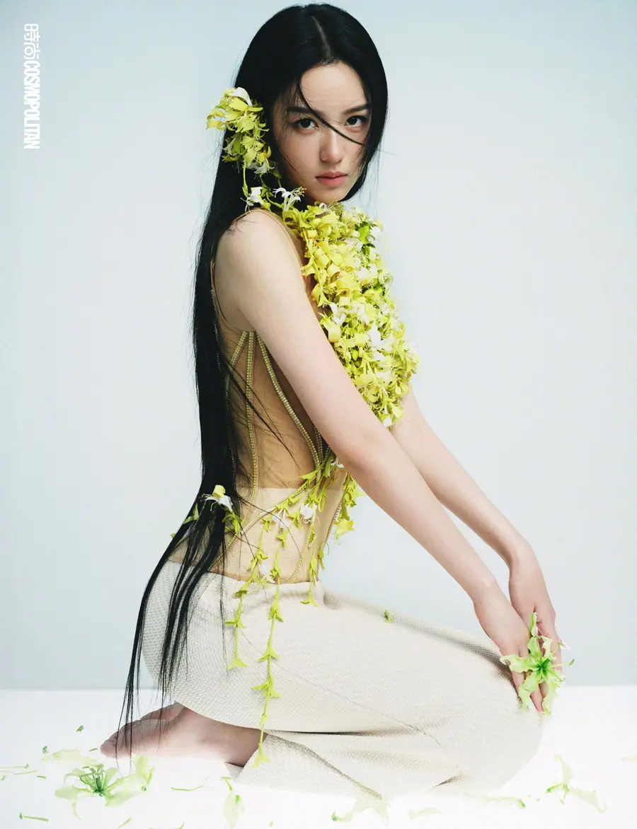 Li Bingbing & Zhou Ye @ Cosmopolitan China April 2024