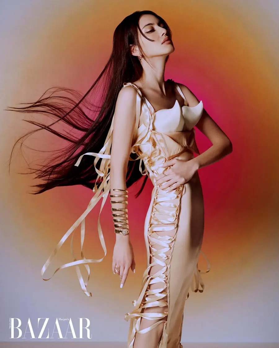 ใหม่-ดาวิกา @ Harper's BAZAAR Thailand April 2024