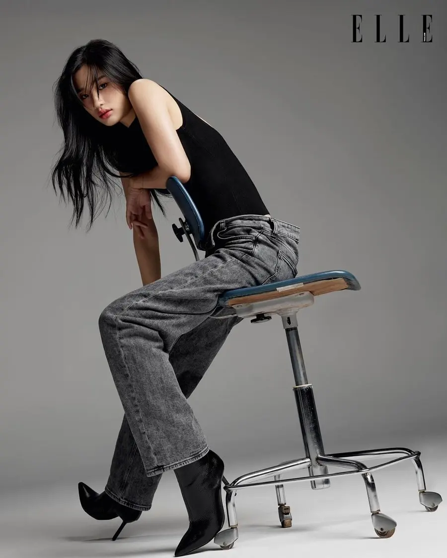 ตู ต้นตะวัน @ ELLE Thailand April 2024
