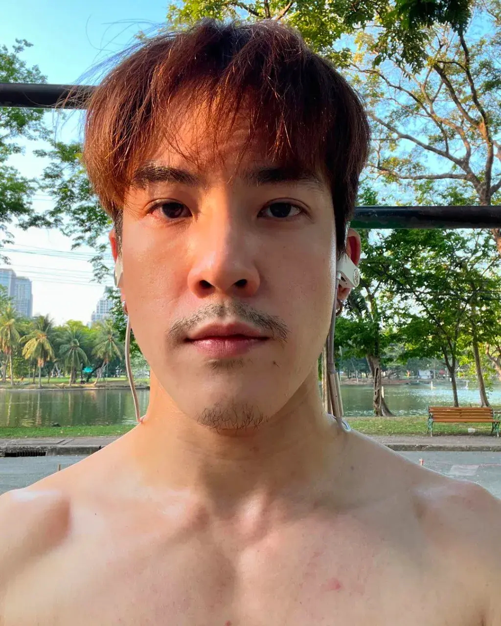 คลังรสแซ่บบบจัดจ้าน