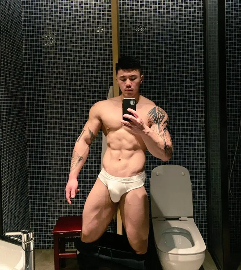 只要你想，我可以成为欲望的奴隶 if you want, I will be the sexy sub