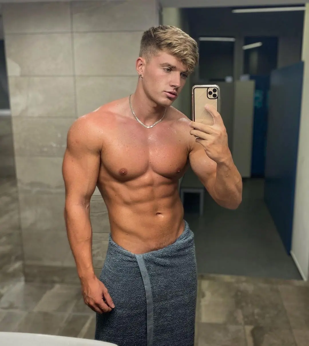 Model from America