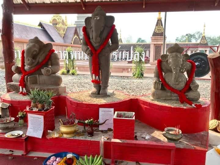 ปราสาทพระธาตุพนมอินทร์แปลง