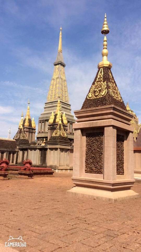 ปราสาทพระธาตุพนมอินทร์แปลง
