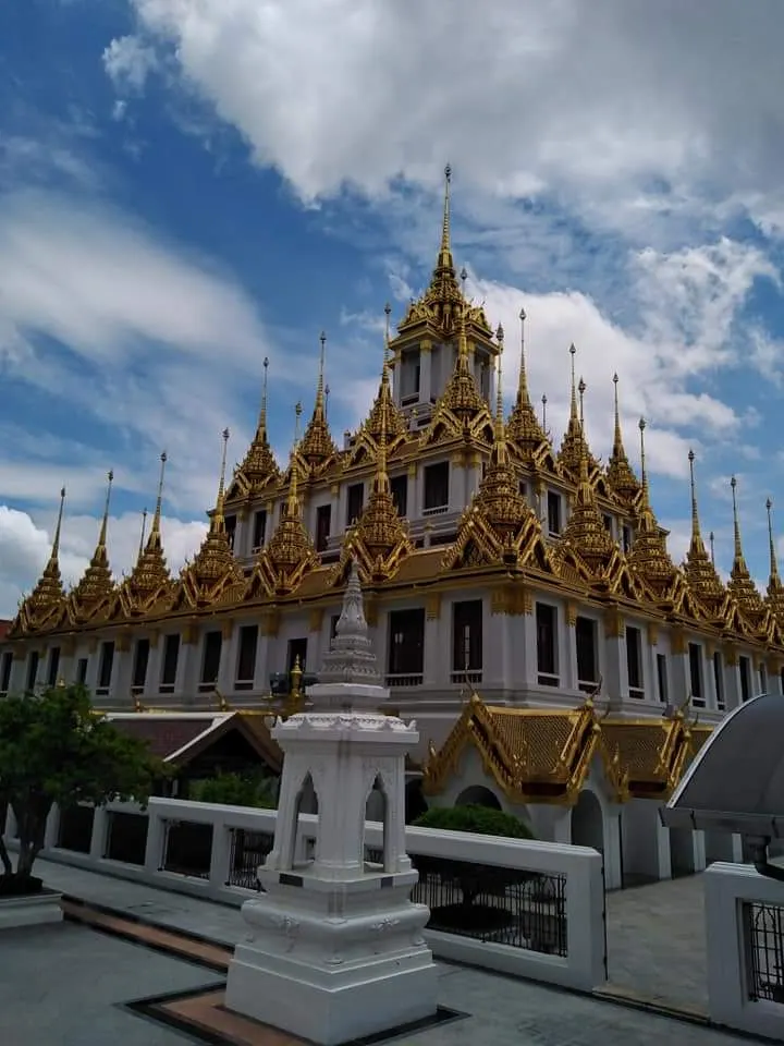 โลหะปราสาท