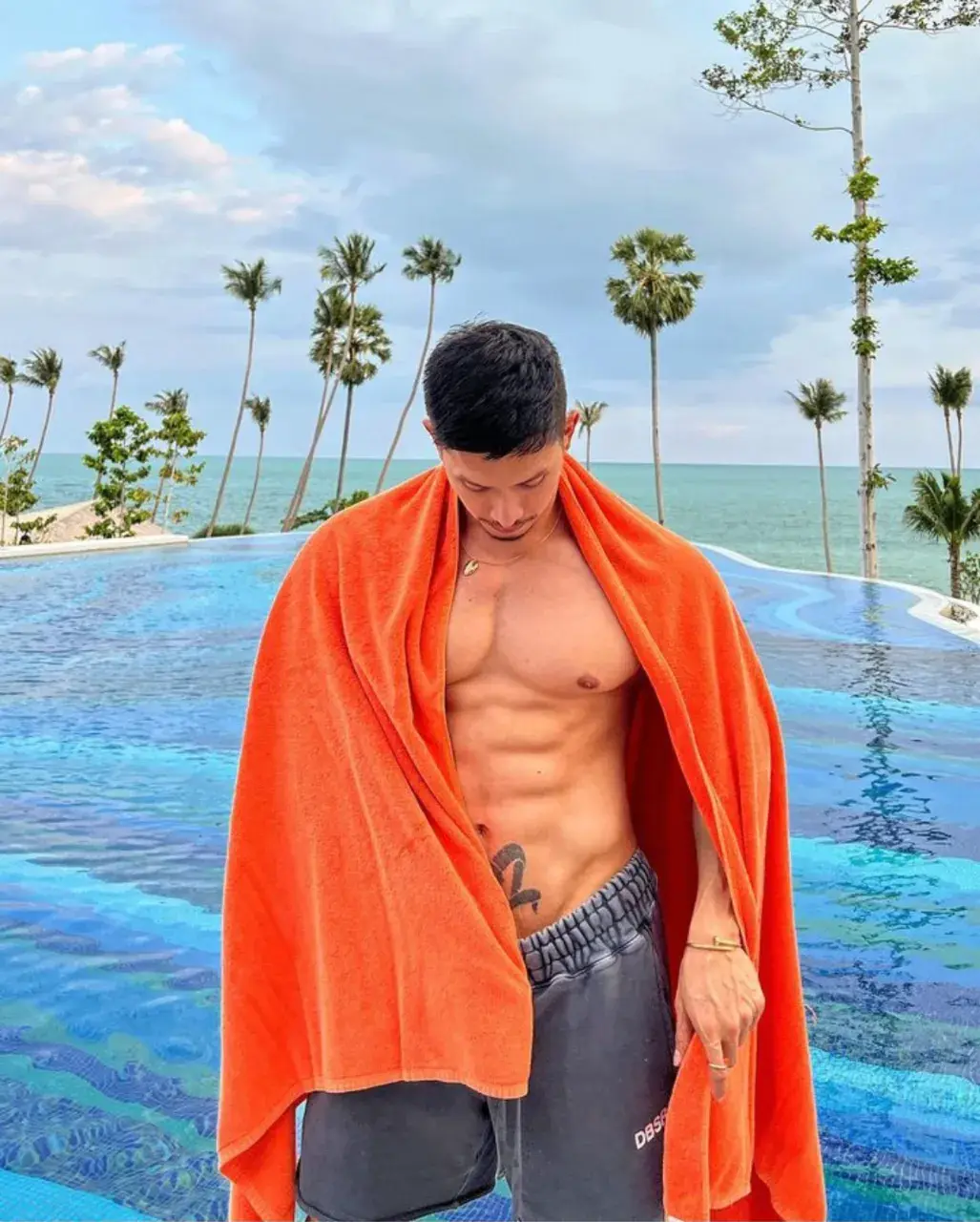 Model from Thailand ig.jeans_jhsi