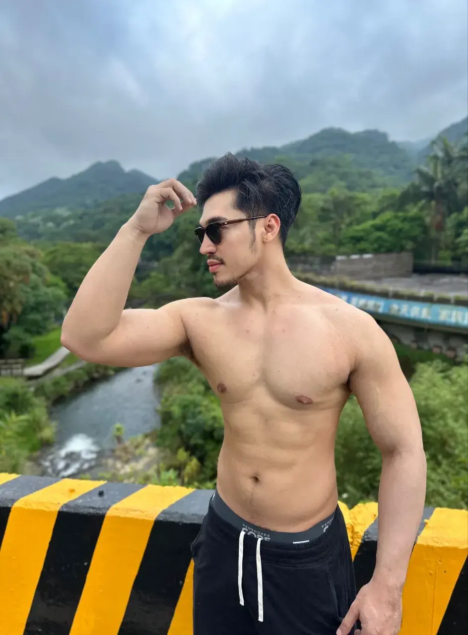 Model from the Philippines006