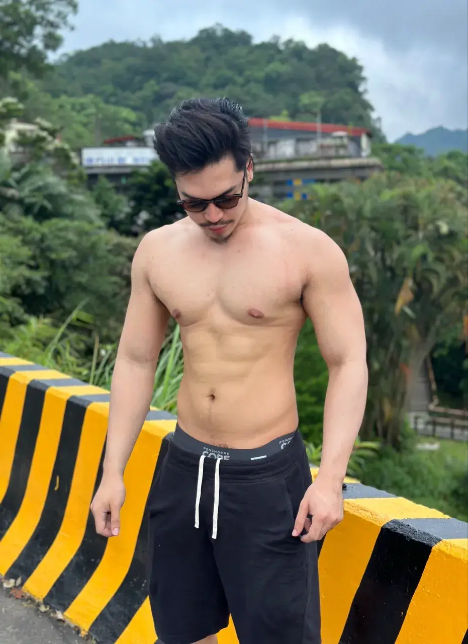 Model from the Philippines006