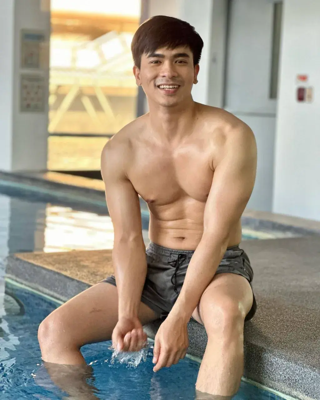 น่าเลียทั้งตัว
