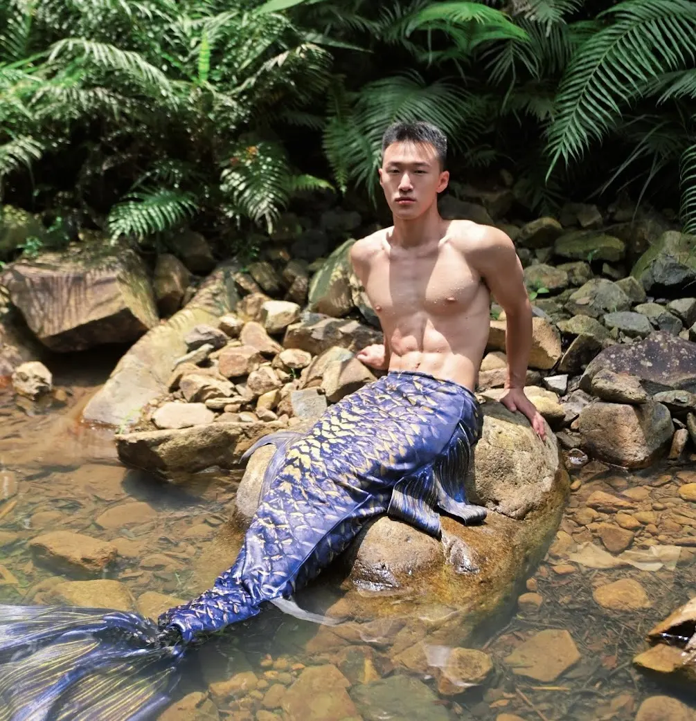 หนุ่มหล่อขึ้นปก 1191.2
