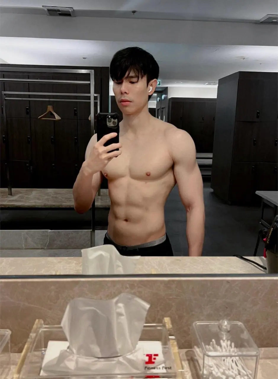 หล่อจั๊วะแสบตา>< 2