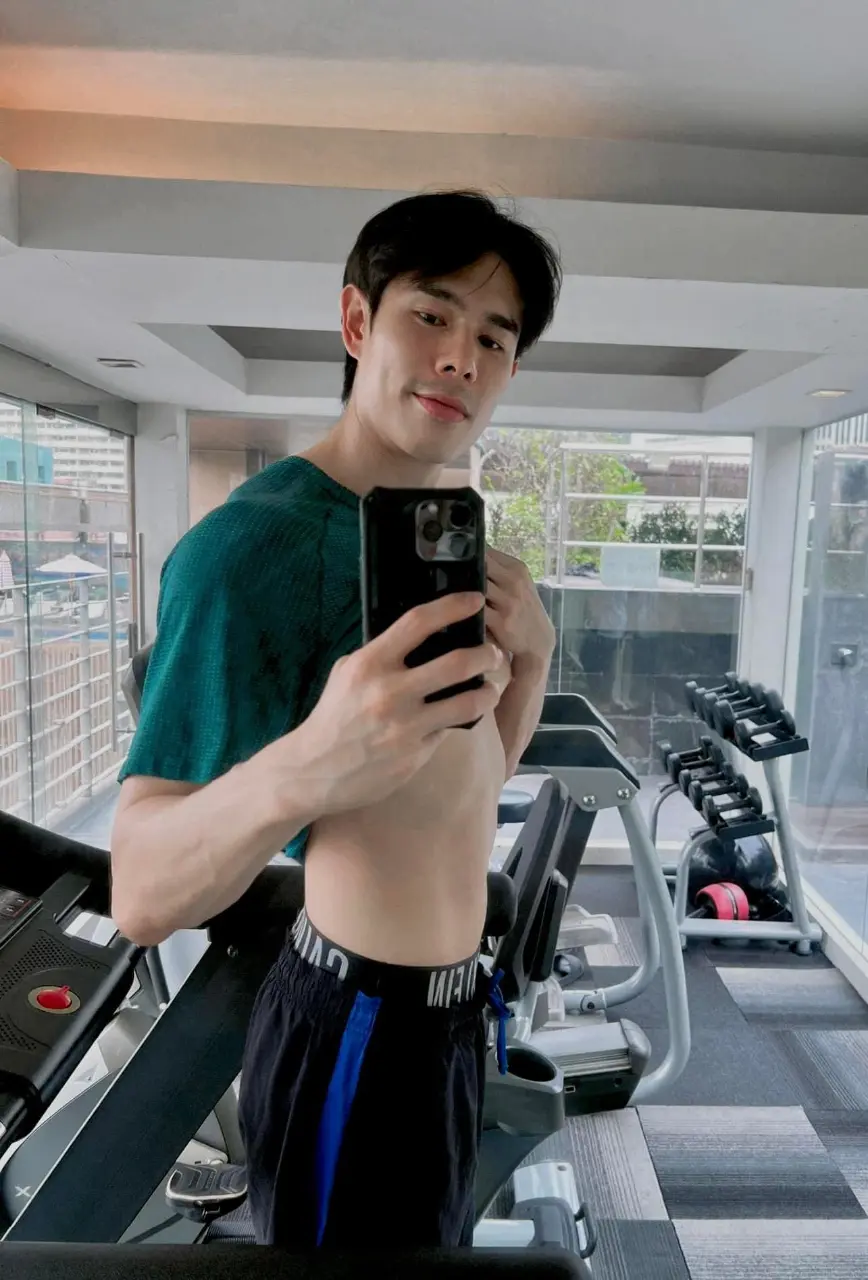 หล่อจั๊วะแสบตา>< 2