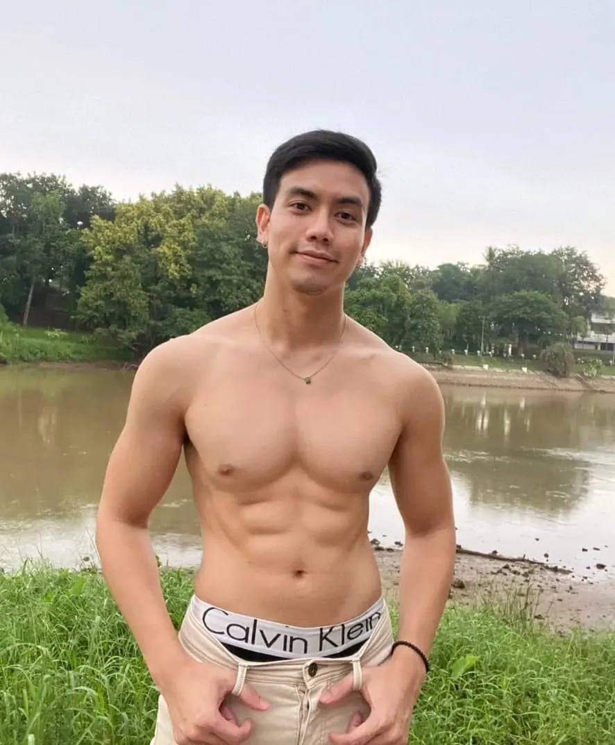 หล่อจั๊วะแสบตา>< 3