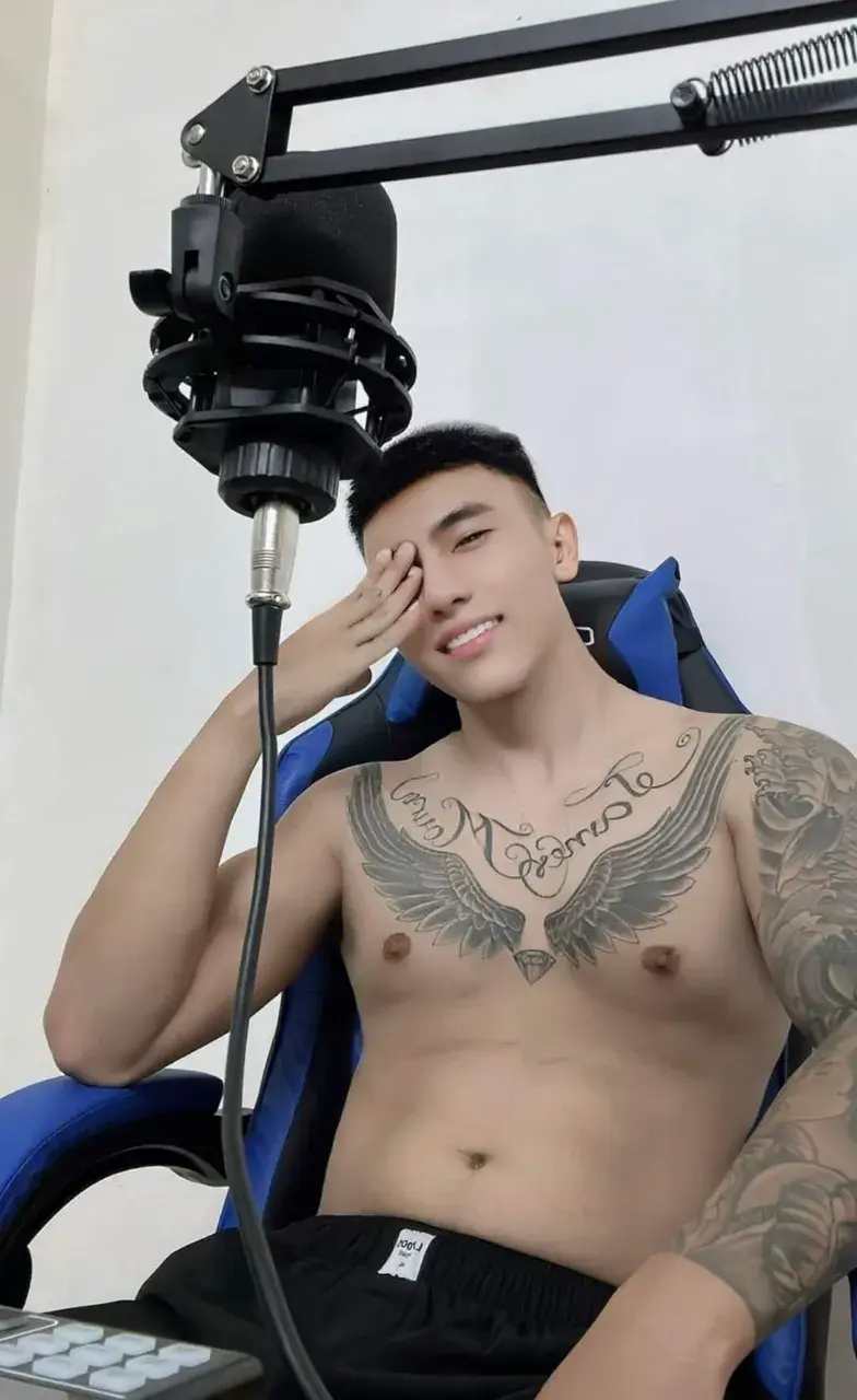 หล่อแห่งชาติ เวียดนาม