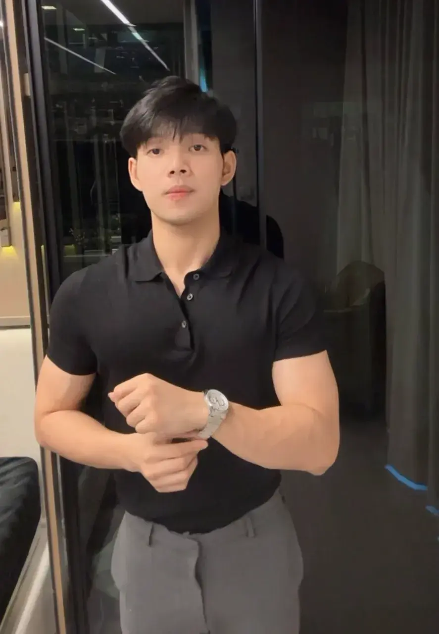 หล่อแห่งชาติไทย ขาวหล่องานดี