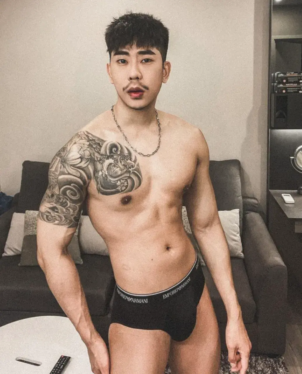 ผู้บ่าวลาดพร้าว พักลาดพร้าว 80.IG.kawee1309