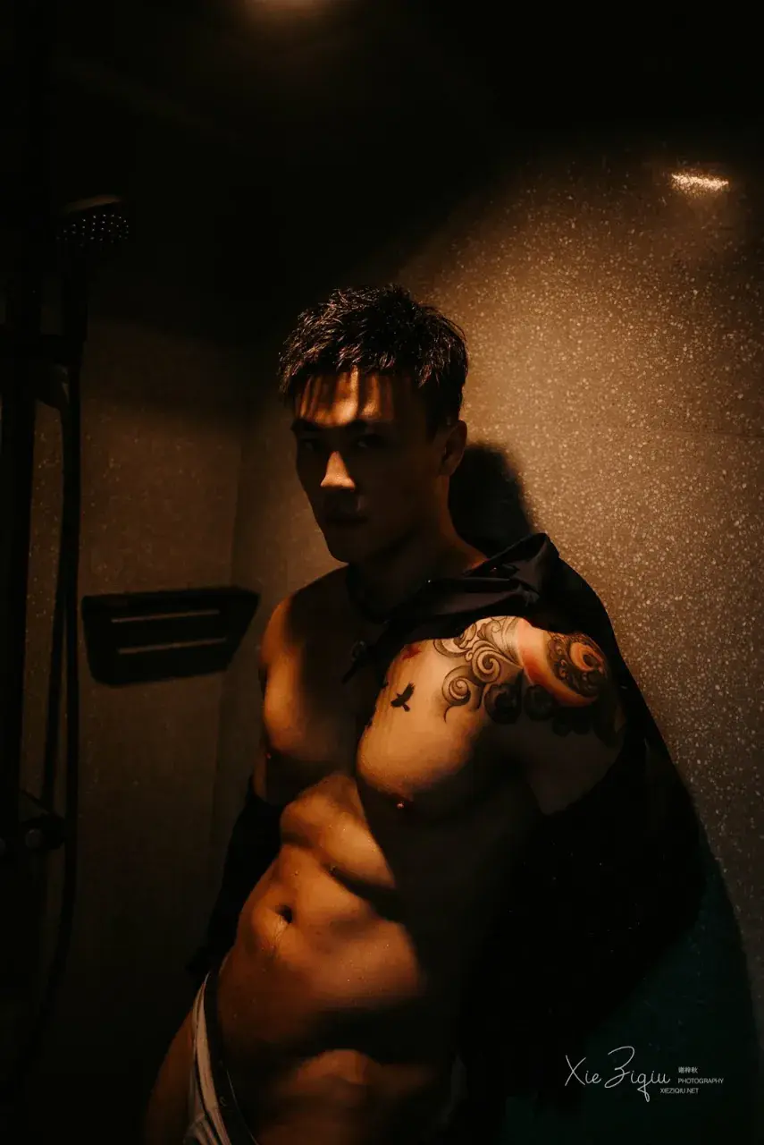 หนุ่มหล่อขึ้นปก 1195.1