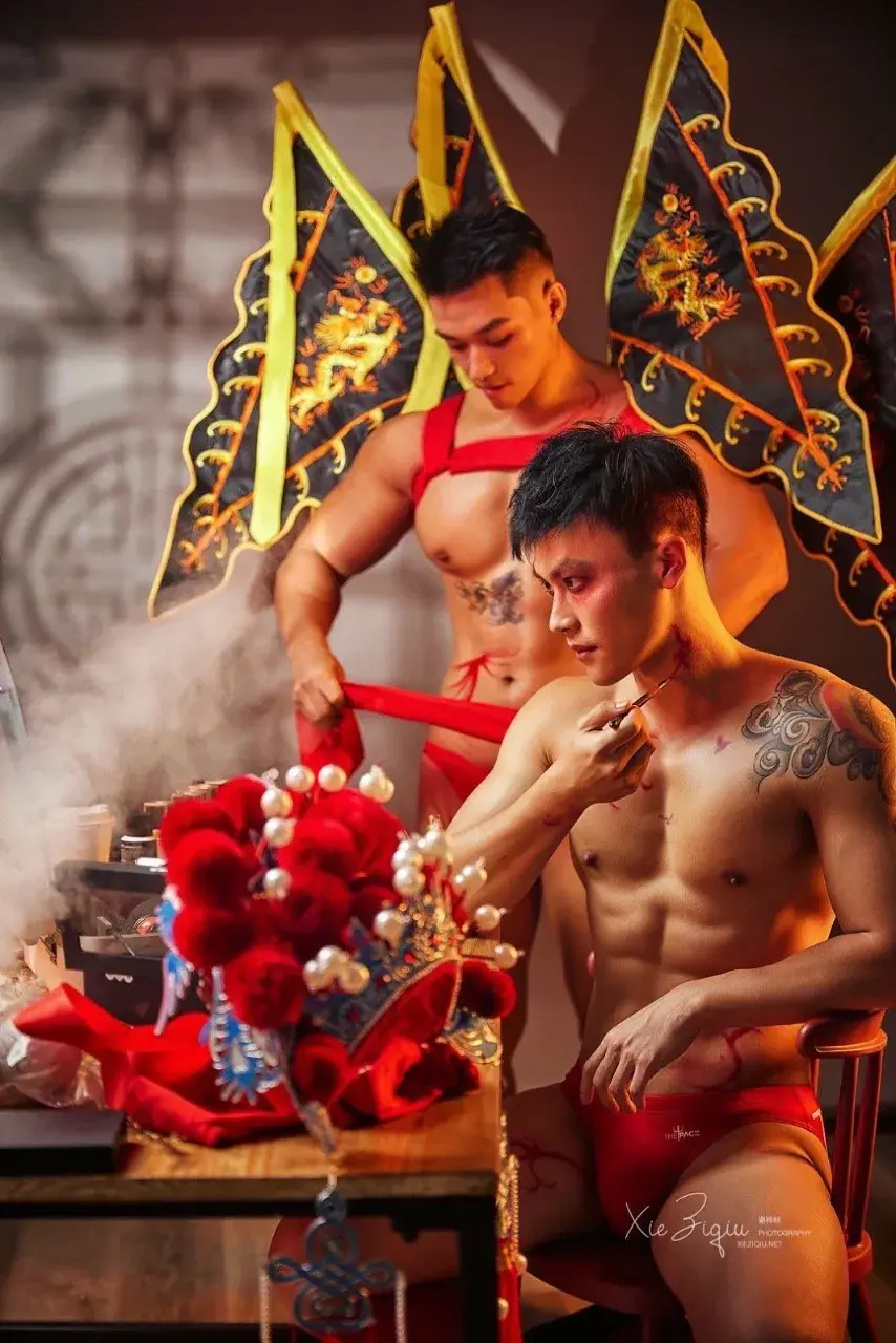 หนุ่มหล่อขึ้นปก 1195.1