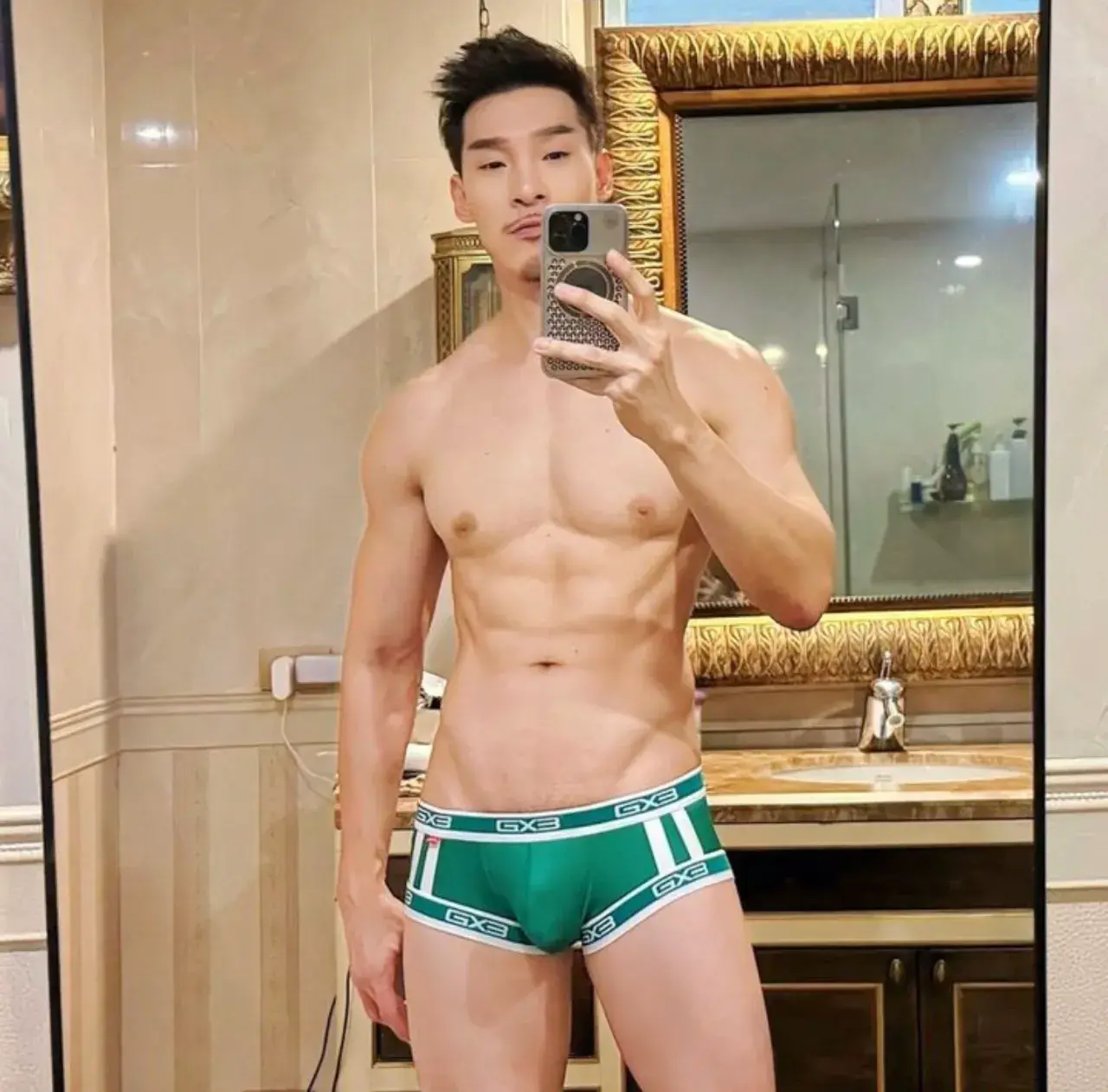 เที่ยวทะเล กันครับ