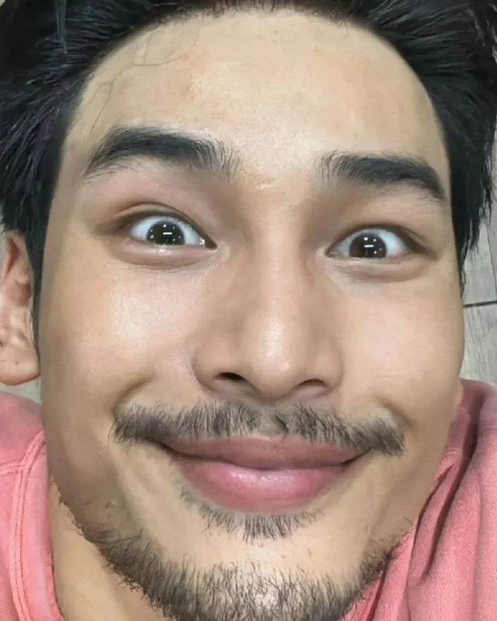 ซูมหน้าใกล้ๆให้ฟิน