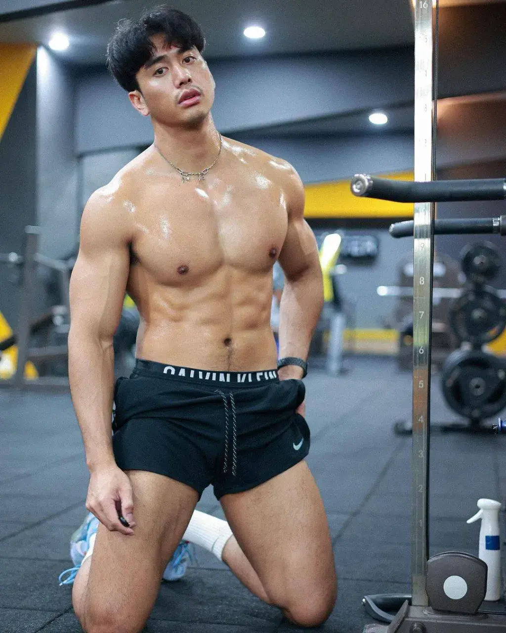 หุ่นขยี้ใจระดับ100
