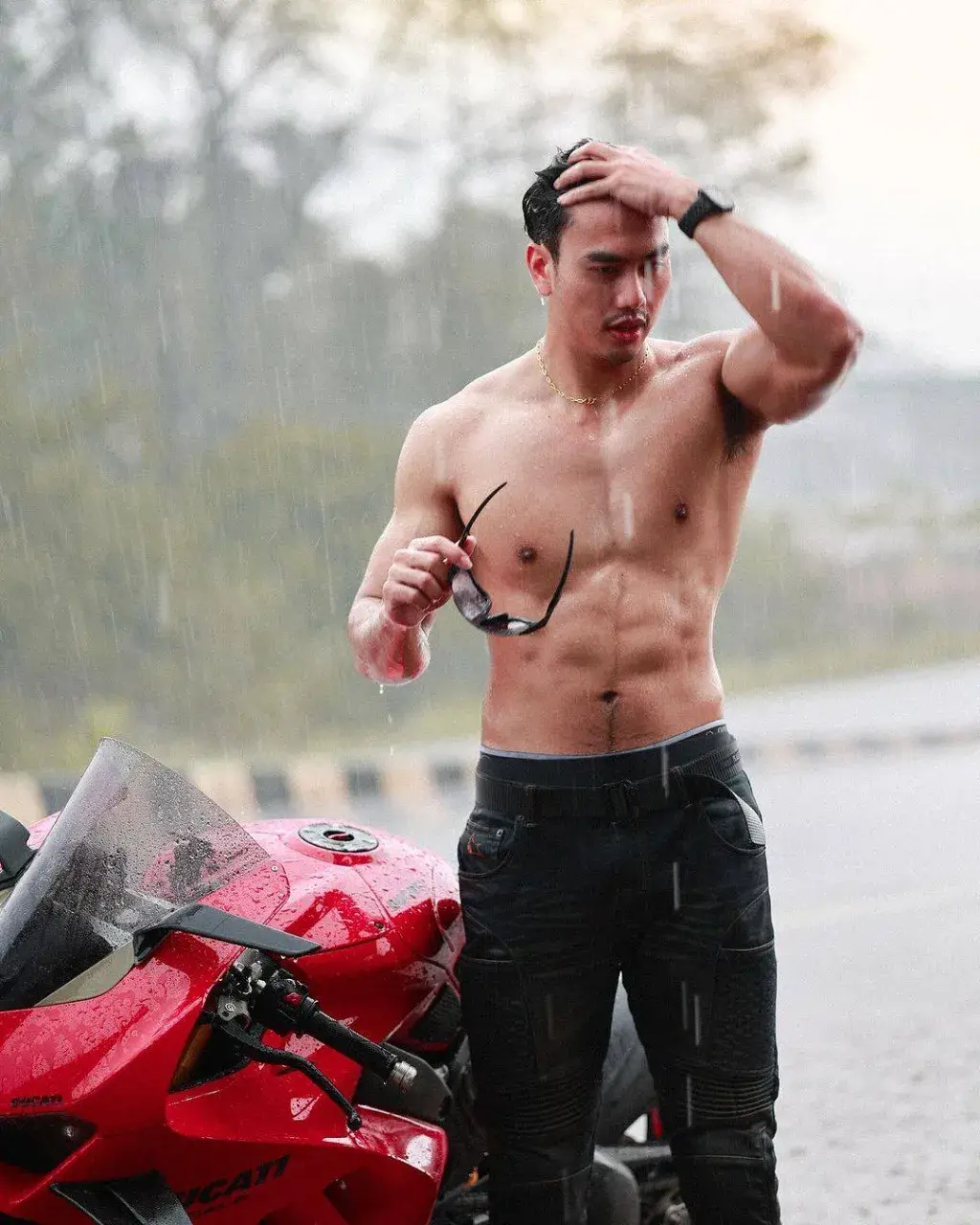 หุ่นขยี้ใจระดับ100