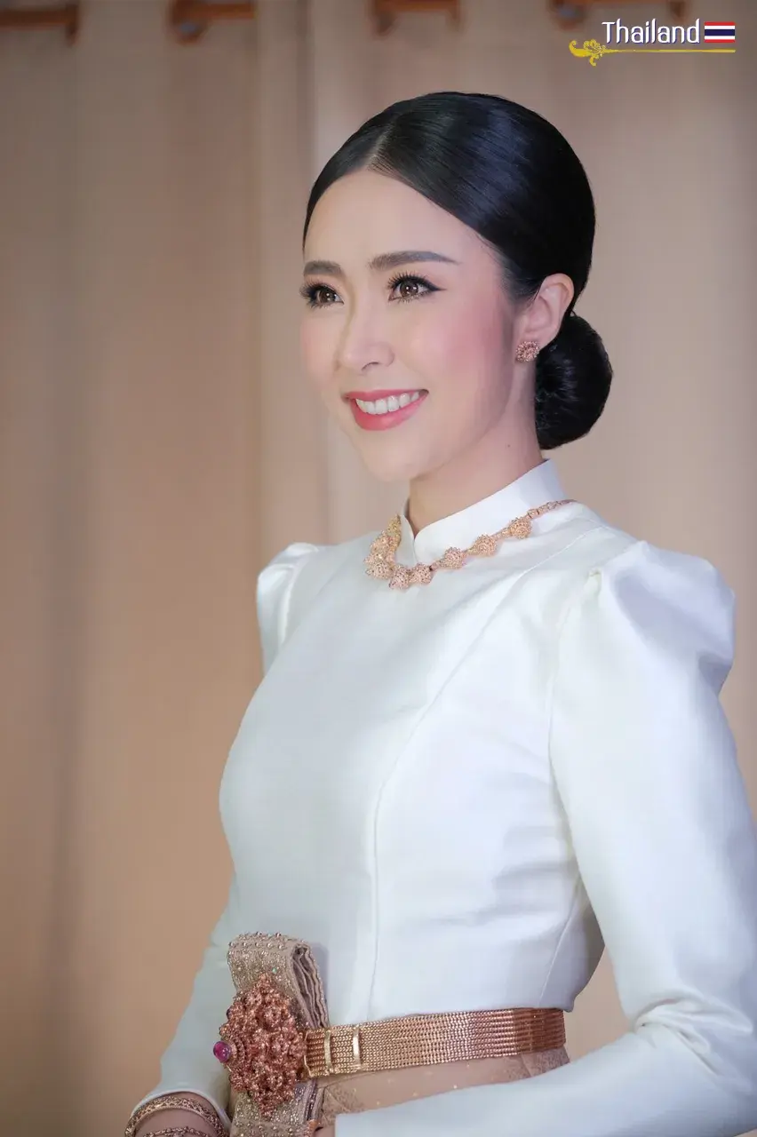 🇹🇭 THAILAND | THAI BOROMPHIMAN DRESS: ชุดไทยบรมพิมาน