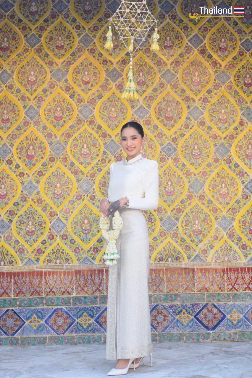 🇹🇭 THAILAND | THAI BOROMPHIMAN DRESS: ชุดไทยบรมพิมาน