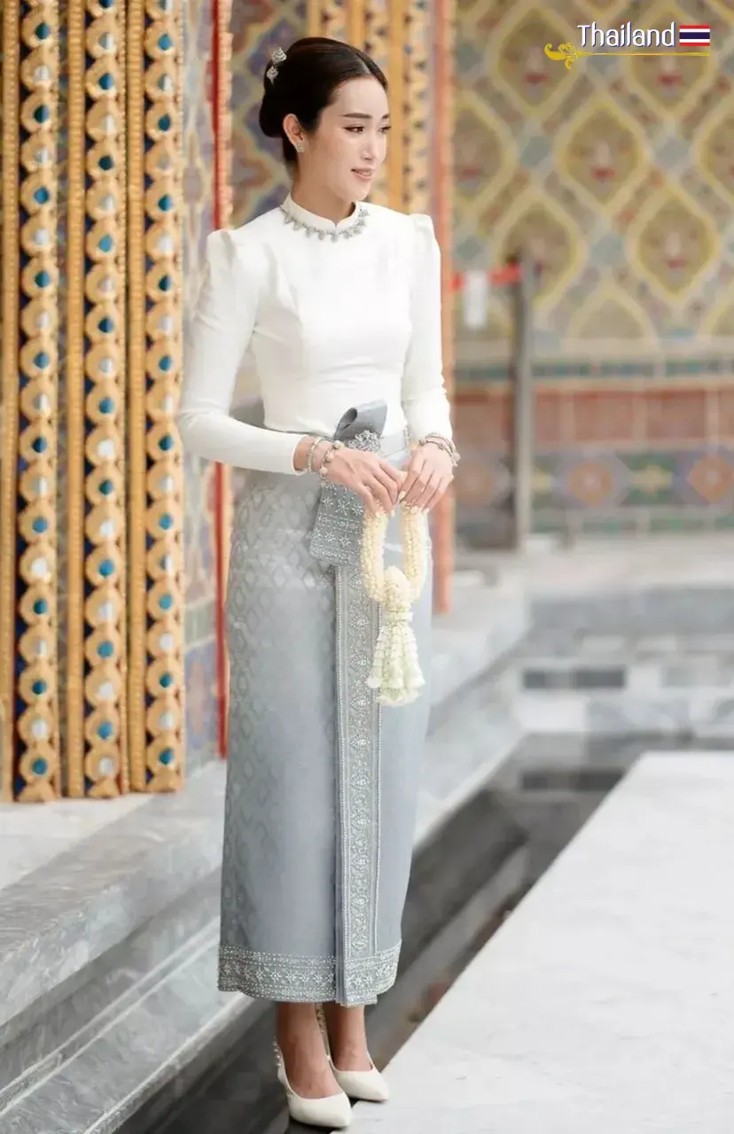 🇹🇭 THAILAND | THAI BOROMPHIMAN DRESS: ชุดไทยบรมพิมาน