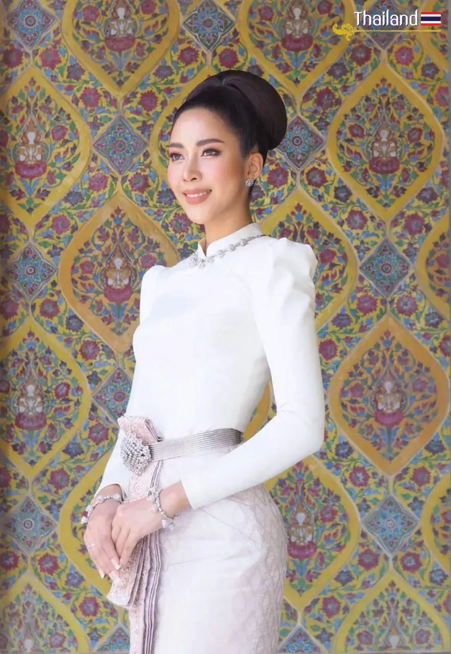 🇹🇭 THAILAND | THAI BOROMPHIMAN DRESS: ชุดไทยบรมพิมาน