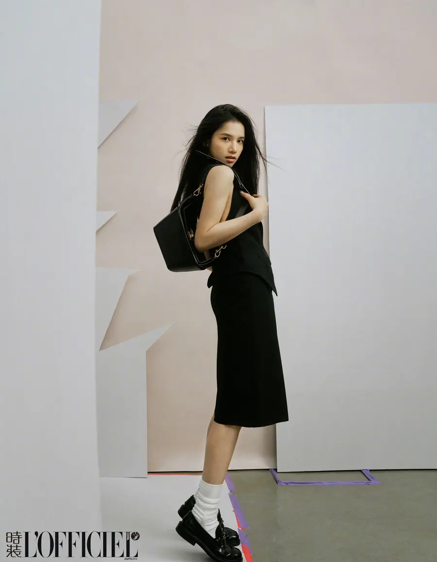Zhang Jingyi @ L&rsquo;Officiel China April 2024
