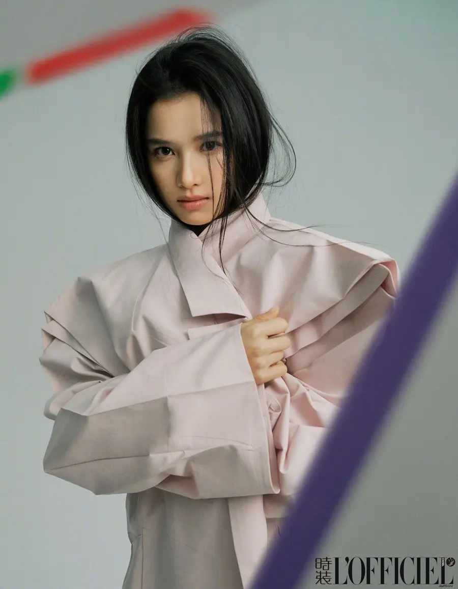 Zhang Jingyi @ L&rsquo;Officiel China April 2024