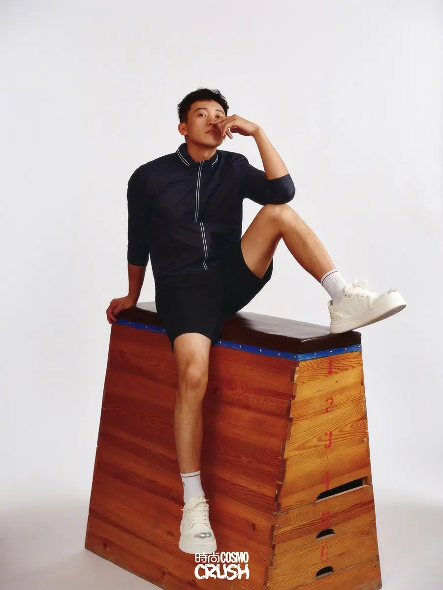 Hou Wenyuan @ Cosmopolitan Crush China May 2024