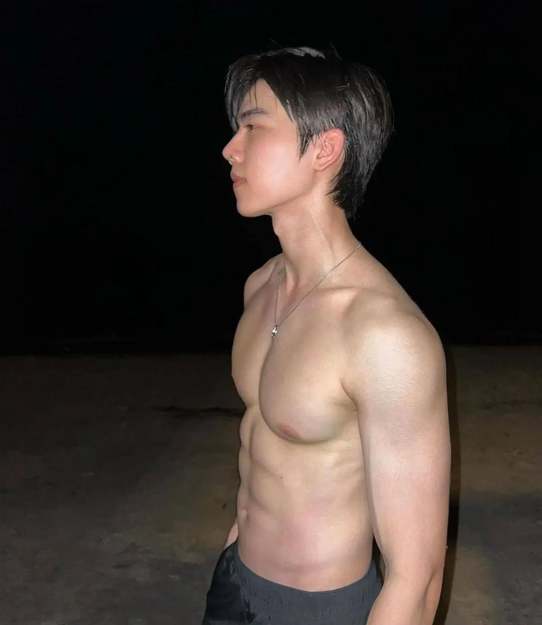 เลียให้ล้ม