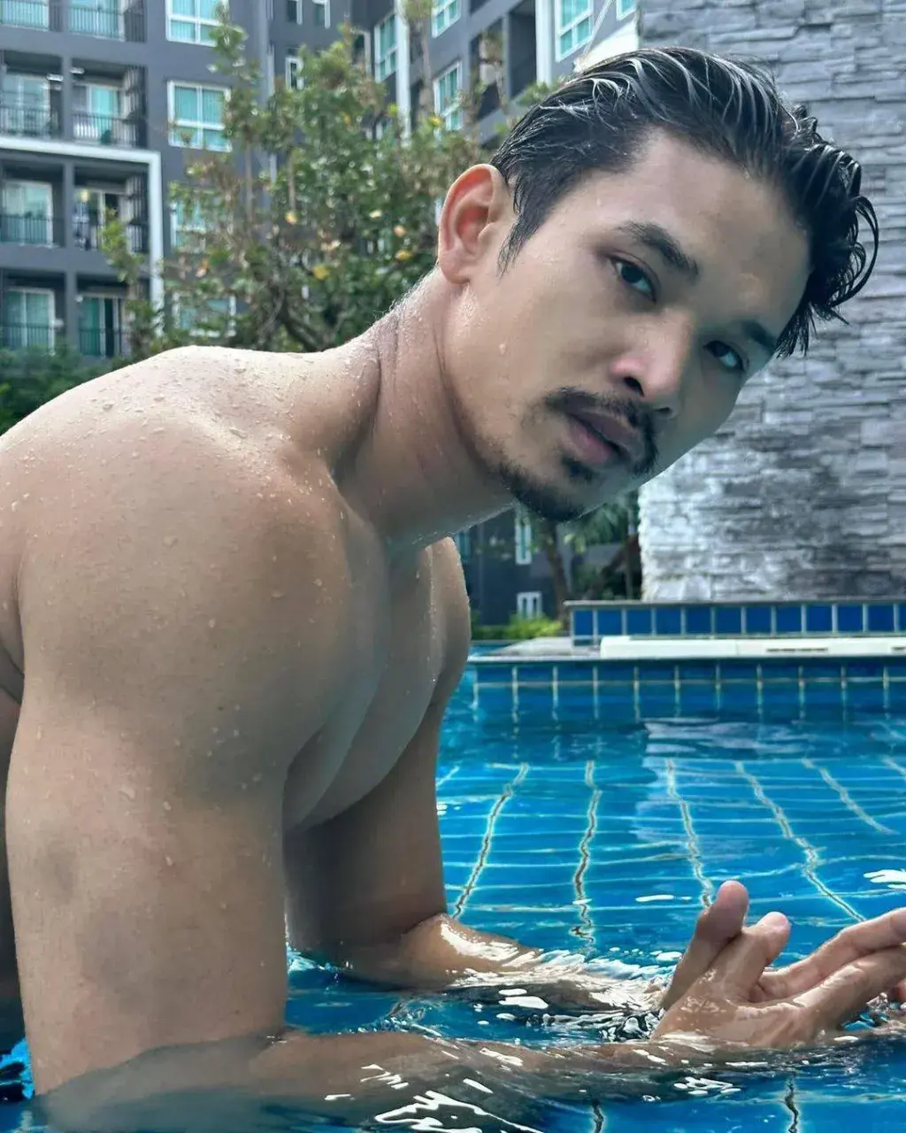 ทรงนี้ดีย์งามน้ำแตก