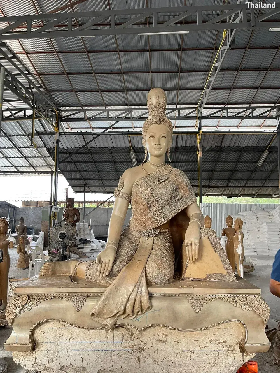 Sculpture of Jamadevi 🇹🇭