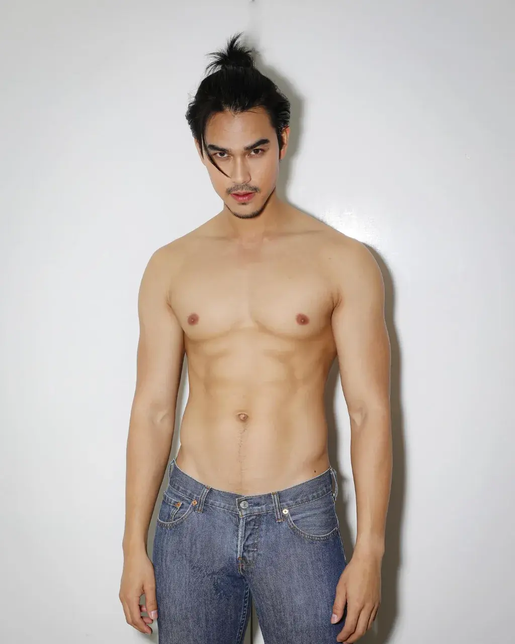 หลงไหลได้เยิ้ม