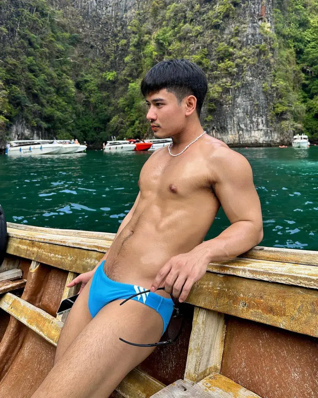 รวมของดีและของแซ่บ