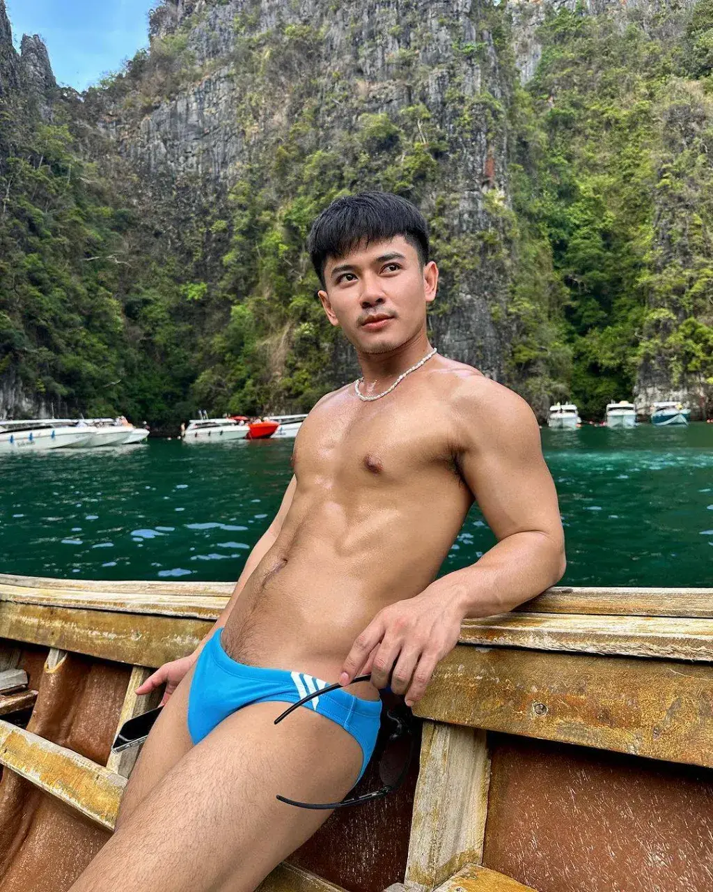 รวมของดีและของแซ่บ