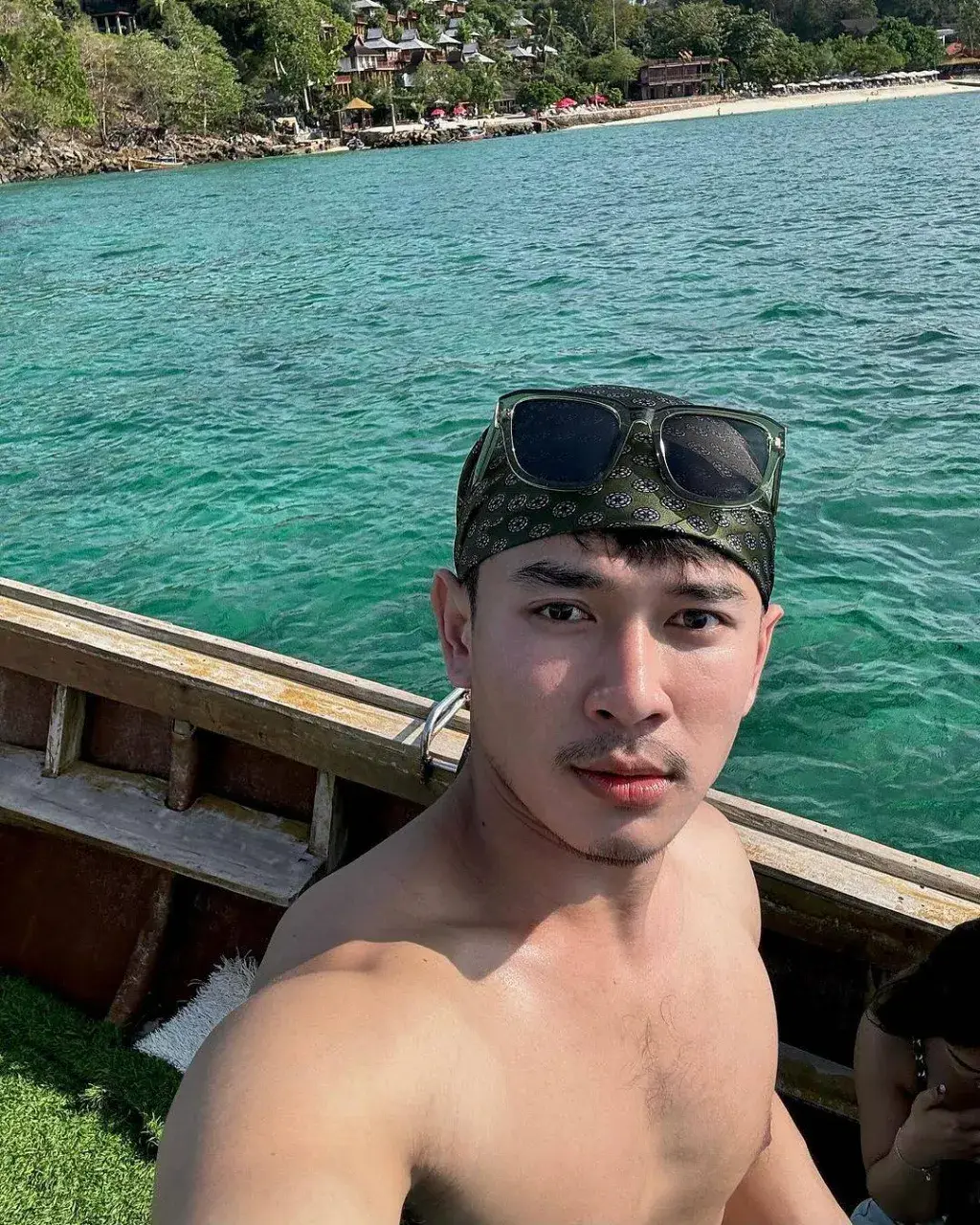 รวมของดีและของแซ่บ