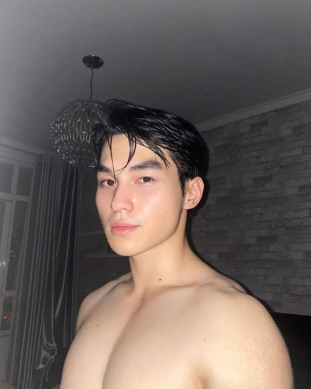 ความขาวอมชมพู  อยากอม