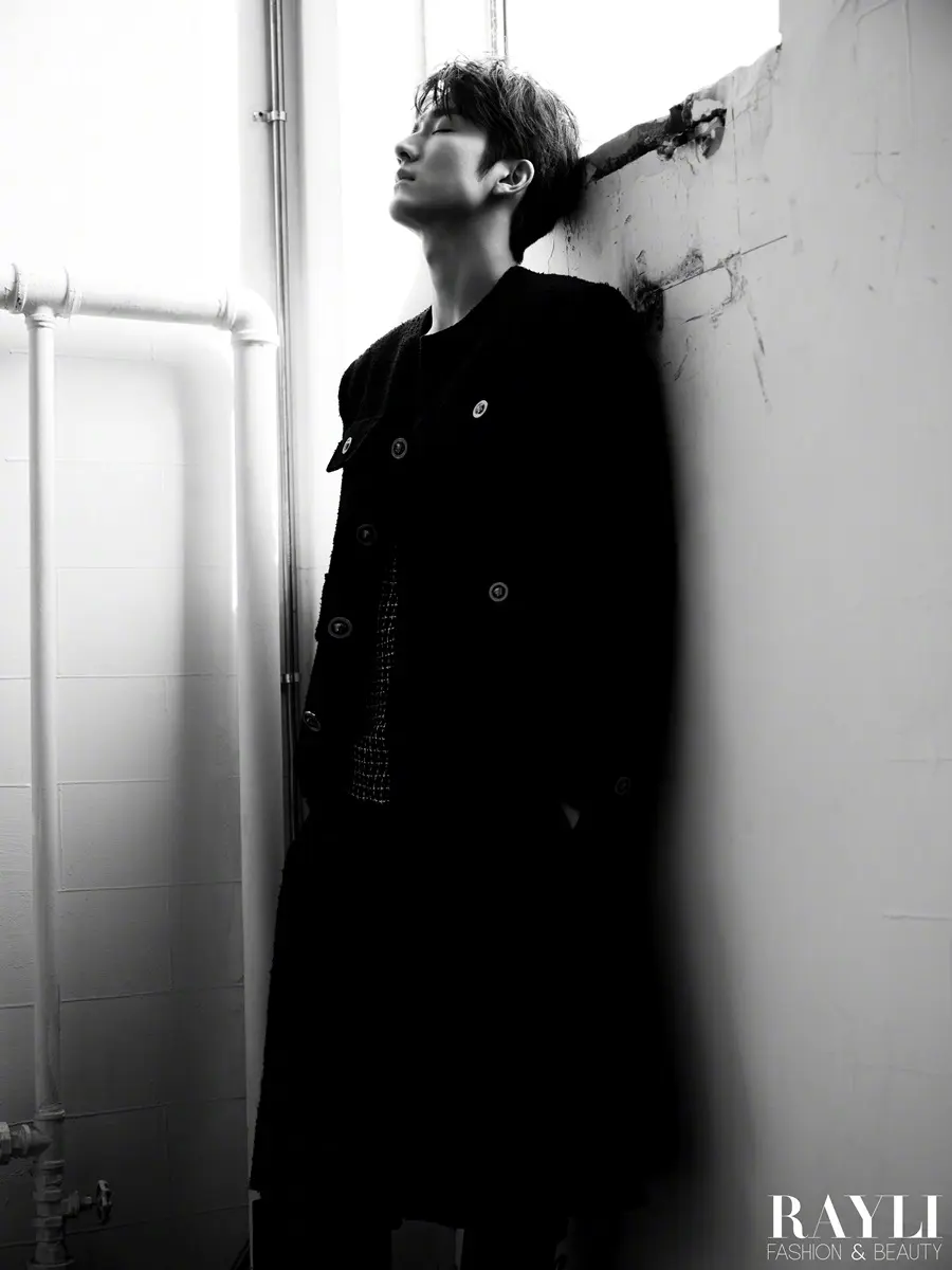 Zhang Xincheng @ Rayli Magazine China May 2024