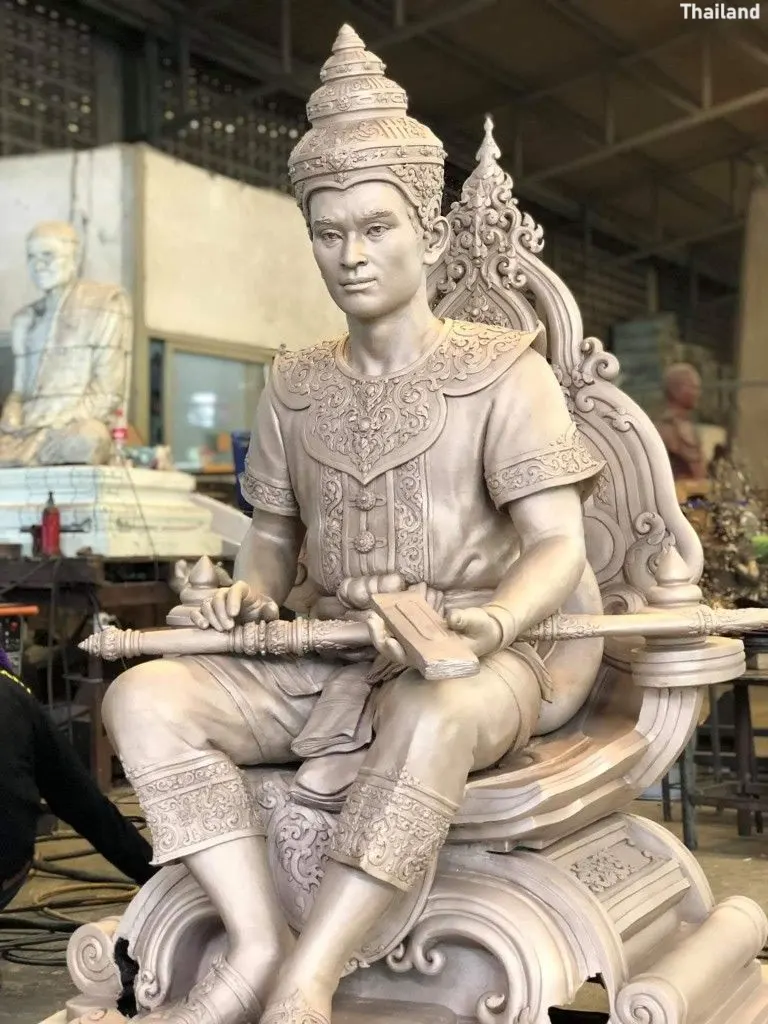 Sculpture of Phaya Mangrai 🇹🇭