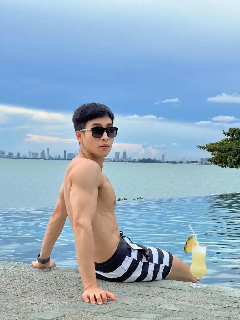 โอ้ว..แม่จ้าว
