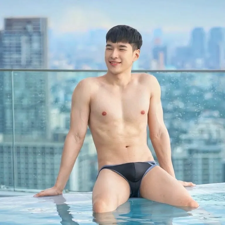 อุ๊ย!? แรง