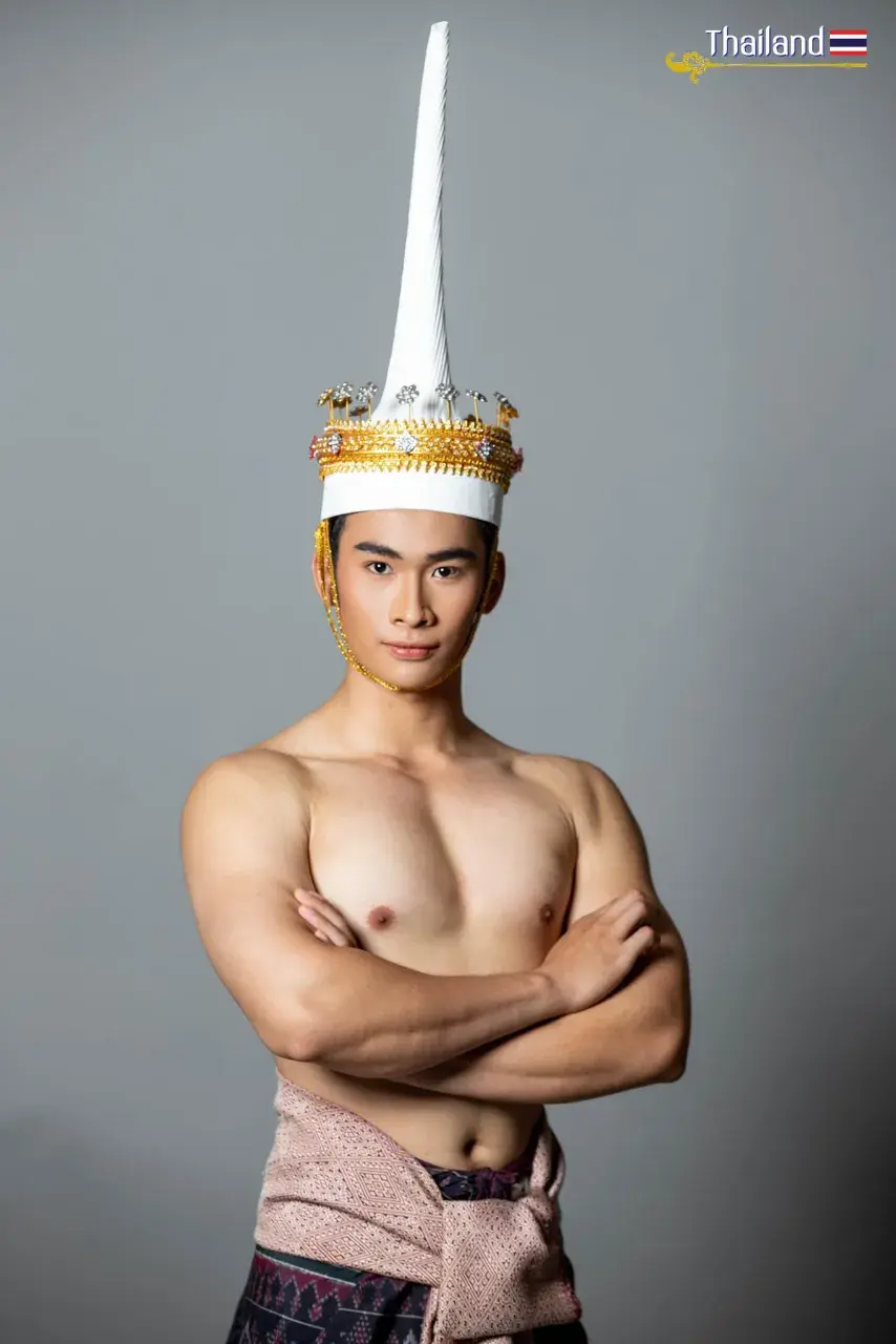 THAILAND 🇹🇭 | Lompok (Thai royal court conical hat)