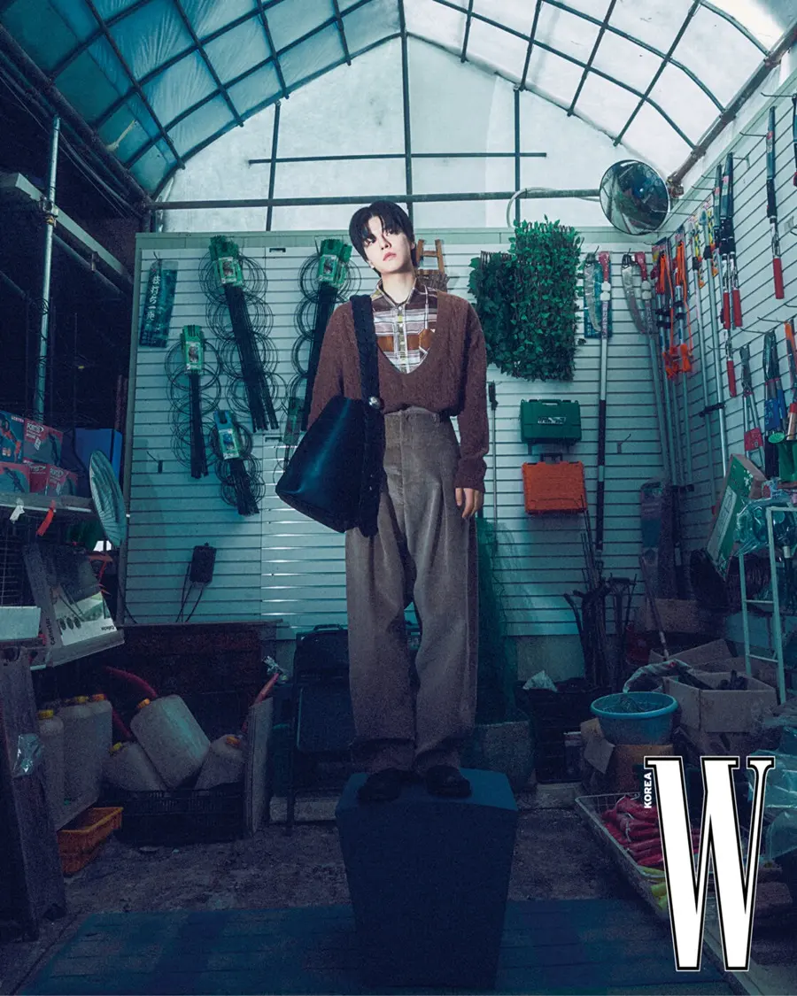 (Stray Kids) Seungmin @ W Korea June 2024