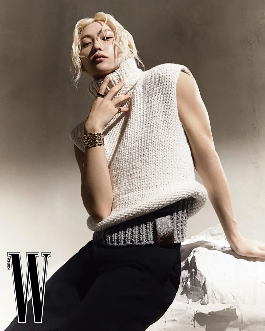 (Stray Kids) Felix @ W Korea June 2024